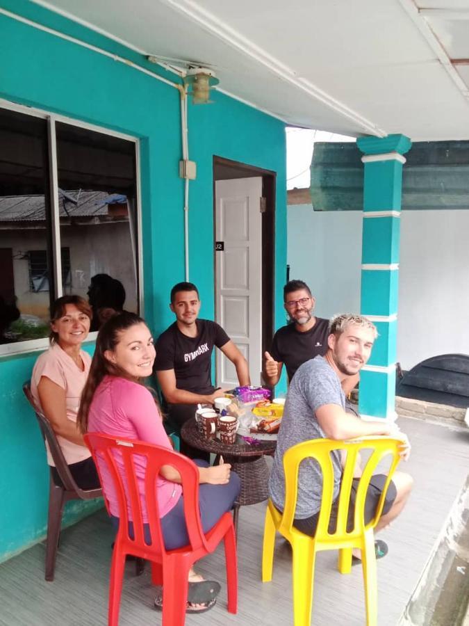 Julies Hostel Taman Negara Kuala Tahan Eksteriør bilde