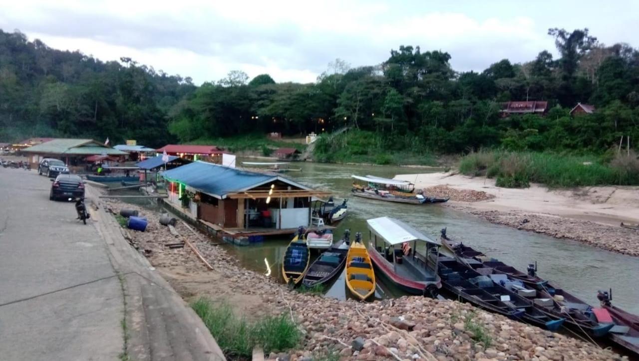 Julies Hostel Taman Negara Kuala Tahan Eksteriør bilde