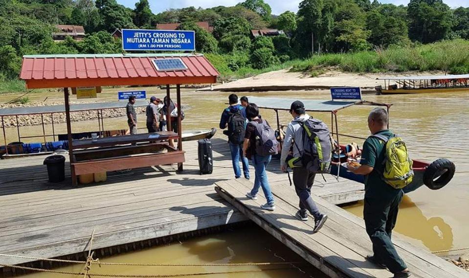 Julies Hostel Taman Negara Kuala Tahan Eksteriør bilde